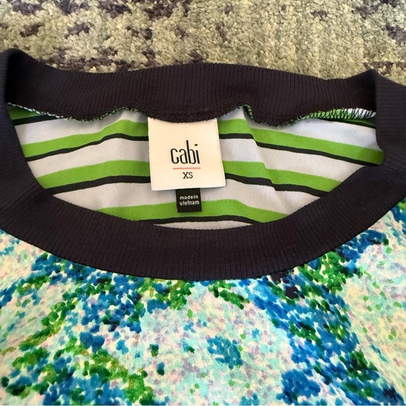 CAbi Printed Complete Floral Front and Striped Back Sleeveless Top Size XS - Picture 4 of 6